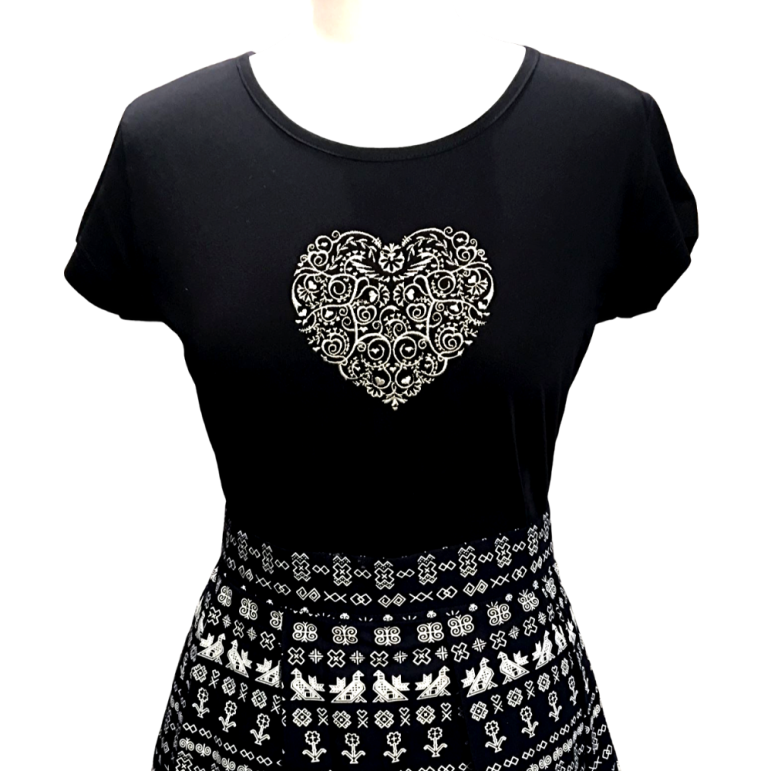 Dámske tričko Vyšívané srdce (dlhý rukáv)