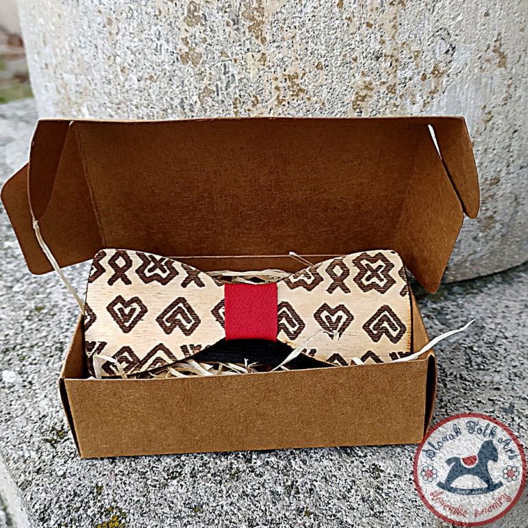 Wooden bow tie 2
