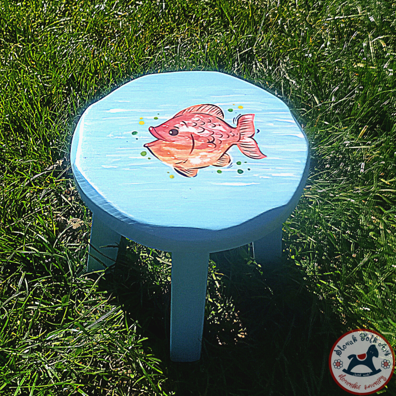 Wooden chair Fish