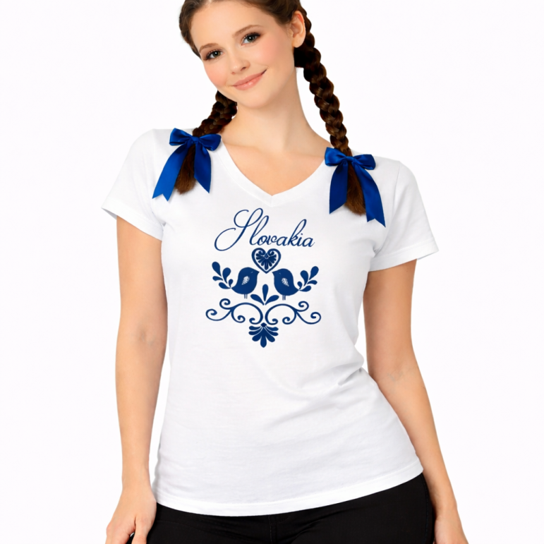 Dámske tričko Slovakia biele – modrý folklórny vzor