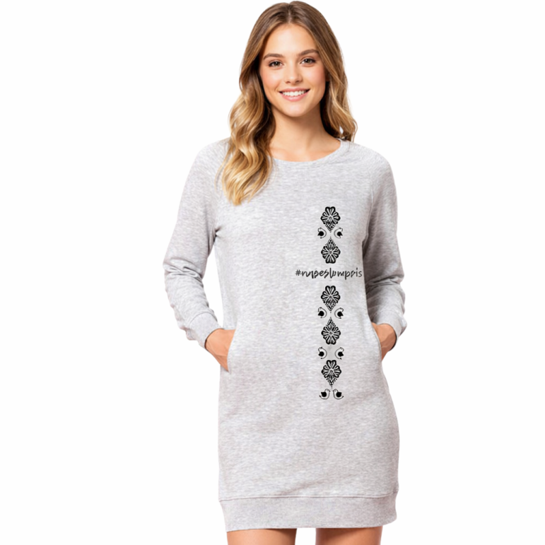 Dress with folklore ornament